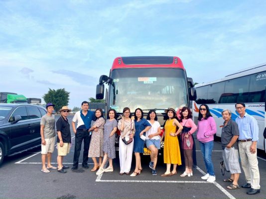 Kinh nghiệm thuê xe du lịch 4–7–16 chỗ cho gia đình