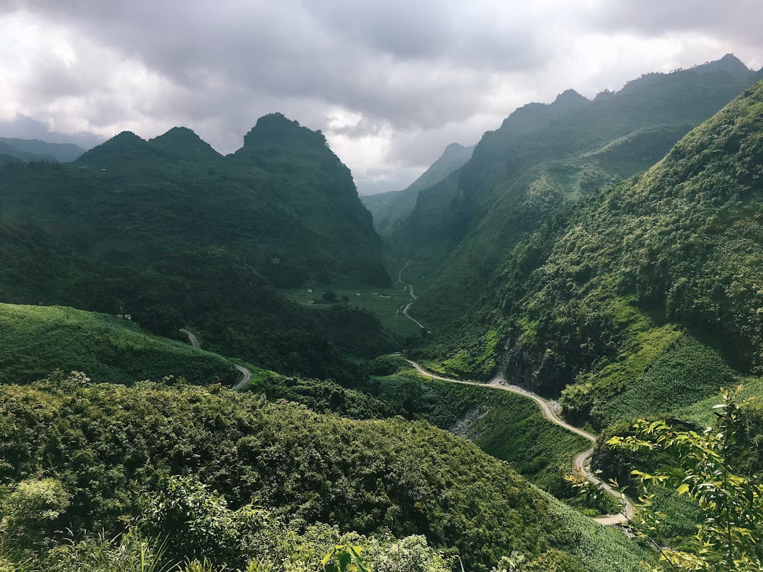 Tour Chương trình du lịch Đông Bắc HÀ GIANG - LŨNG CÚ - SÔNG NHO QUẾ THÁC BẢN GIỐC - ĐỘNG NGƯỜM NGAO - PÁC BÓ - HỒ BA BỂ