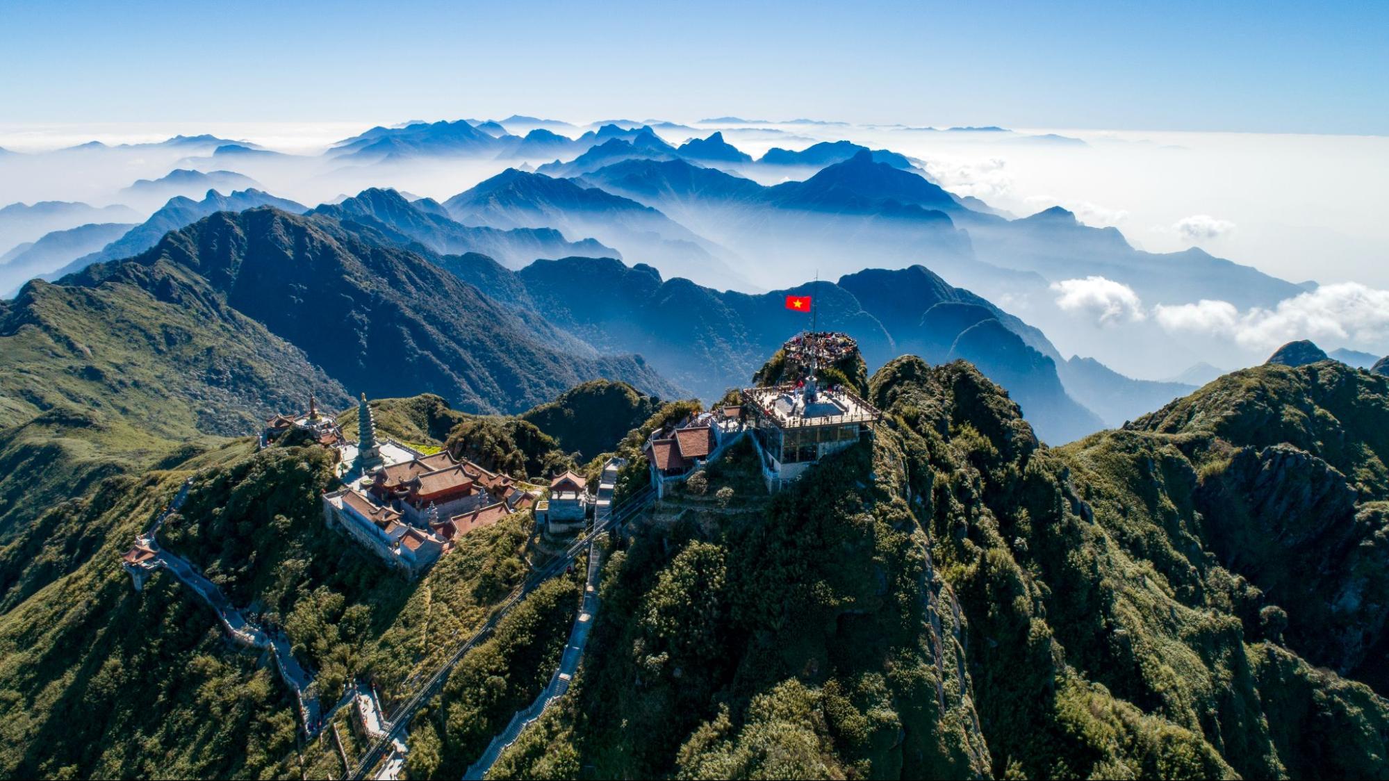 TOUR  SAPA - MOANA - FANSIPAN : Y TÝ - LŨNG PÔ