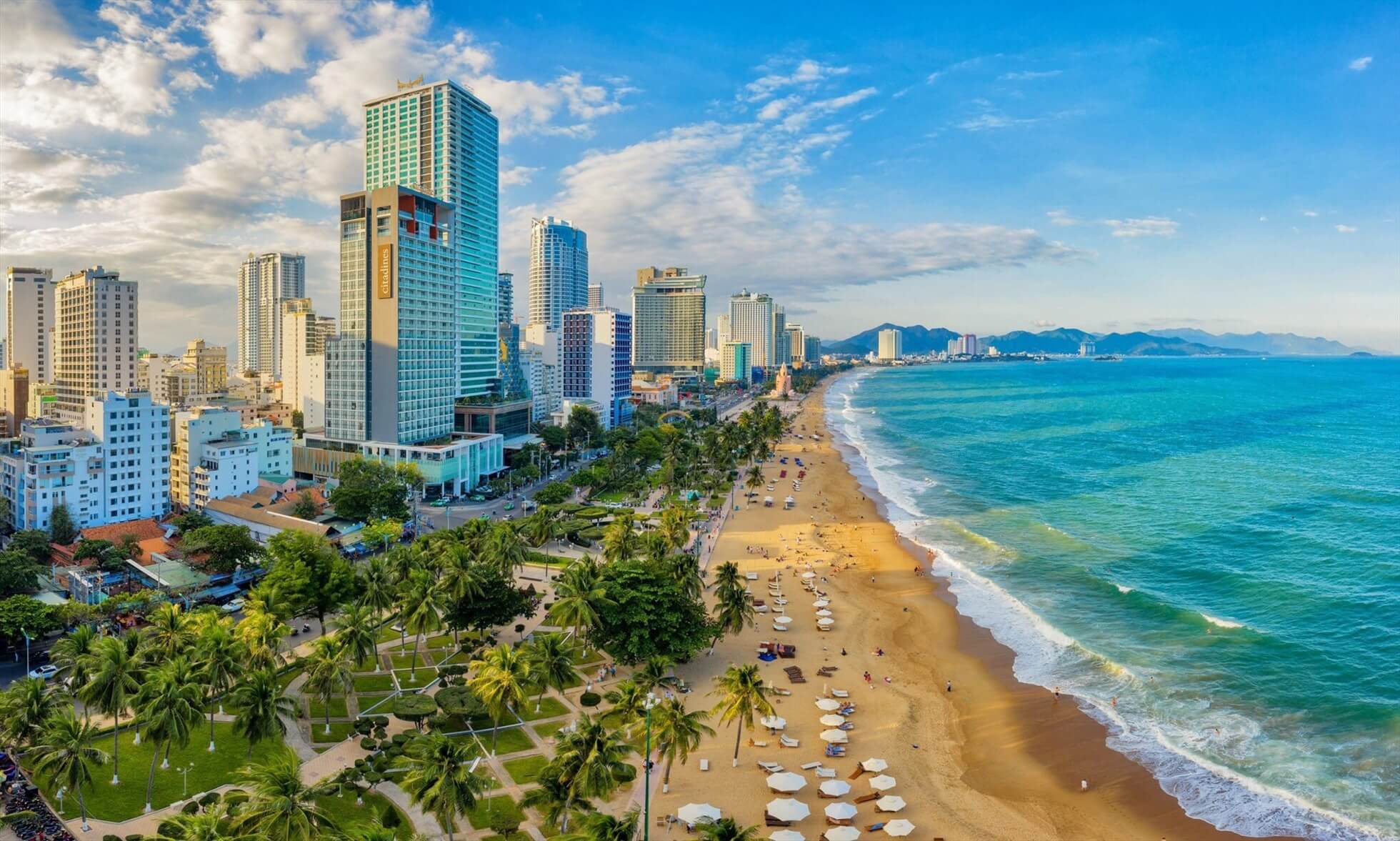 biển Nha Trang đẹp hút hồn không thể bỏ qua
