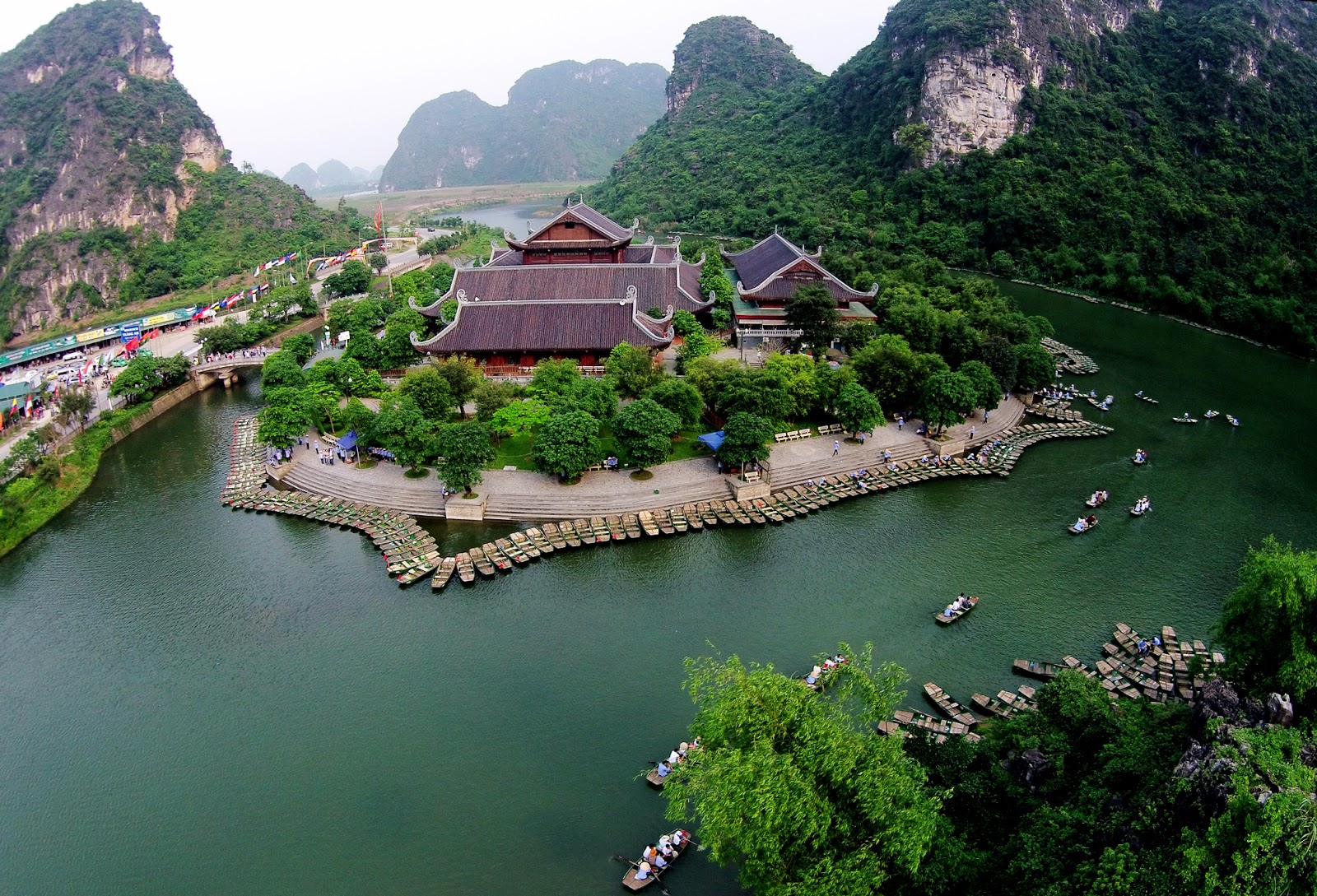  Bai Dinh, Trang An, and Mua Cave 